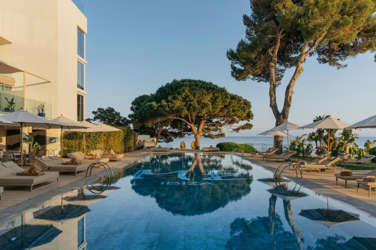 Me Ibiza - The Leading Hotels Of The World Santa Eularia des Riu Eksteriør bilde
