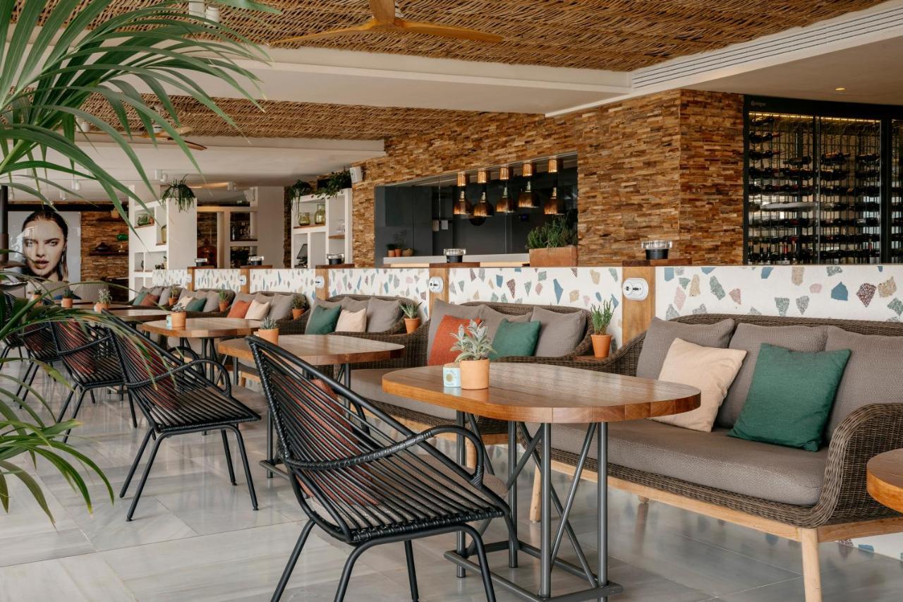 Me Ibiza - The Leading Hotels Of The World Santa Eularia des Riu Eksteriør bilde