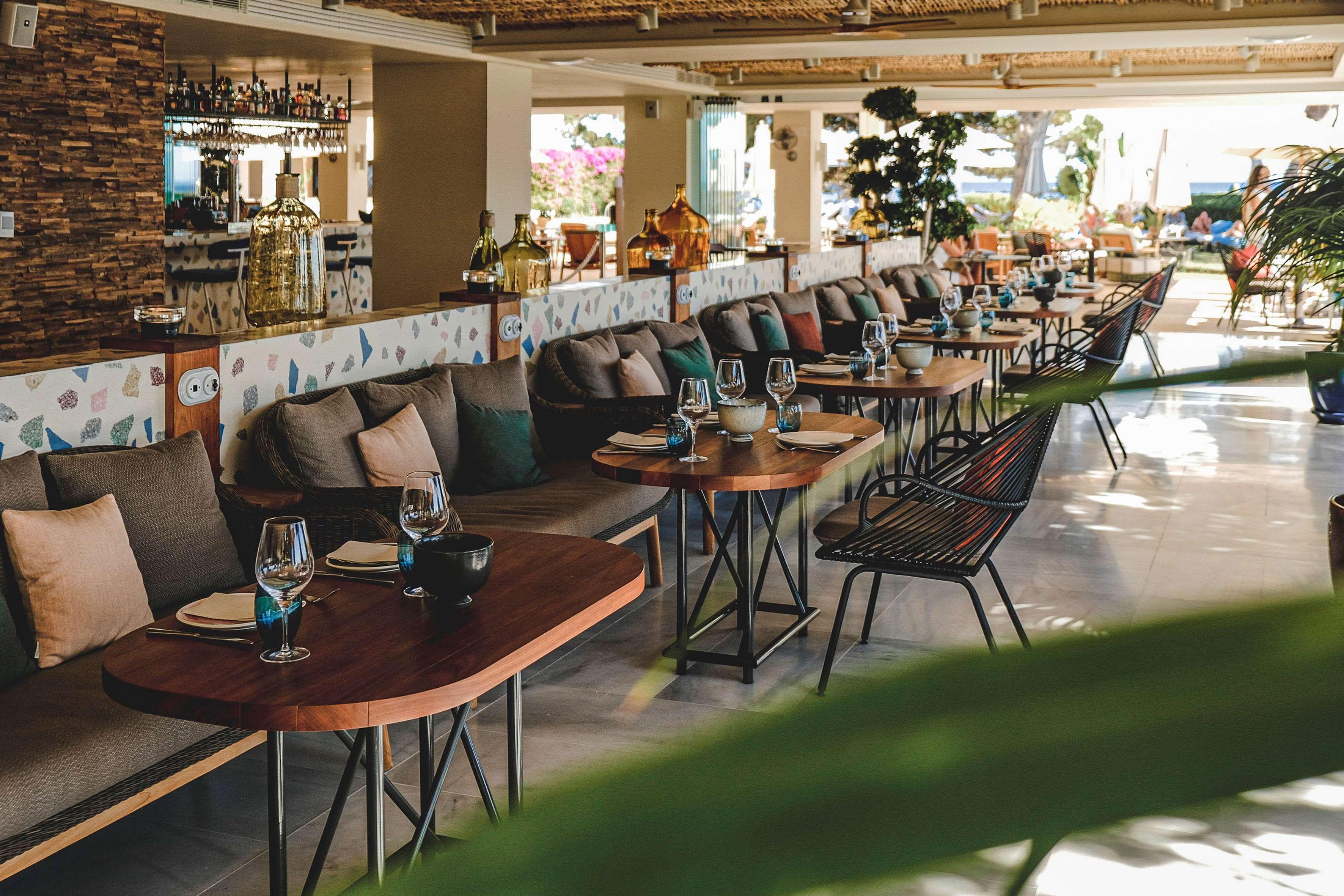 Me Ibiza - The Leading Hotels Of The World Santa Eularia des Riu Eksteriør bilde