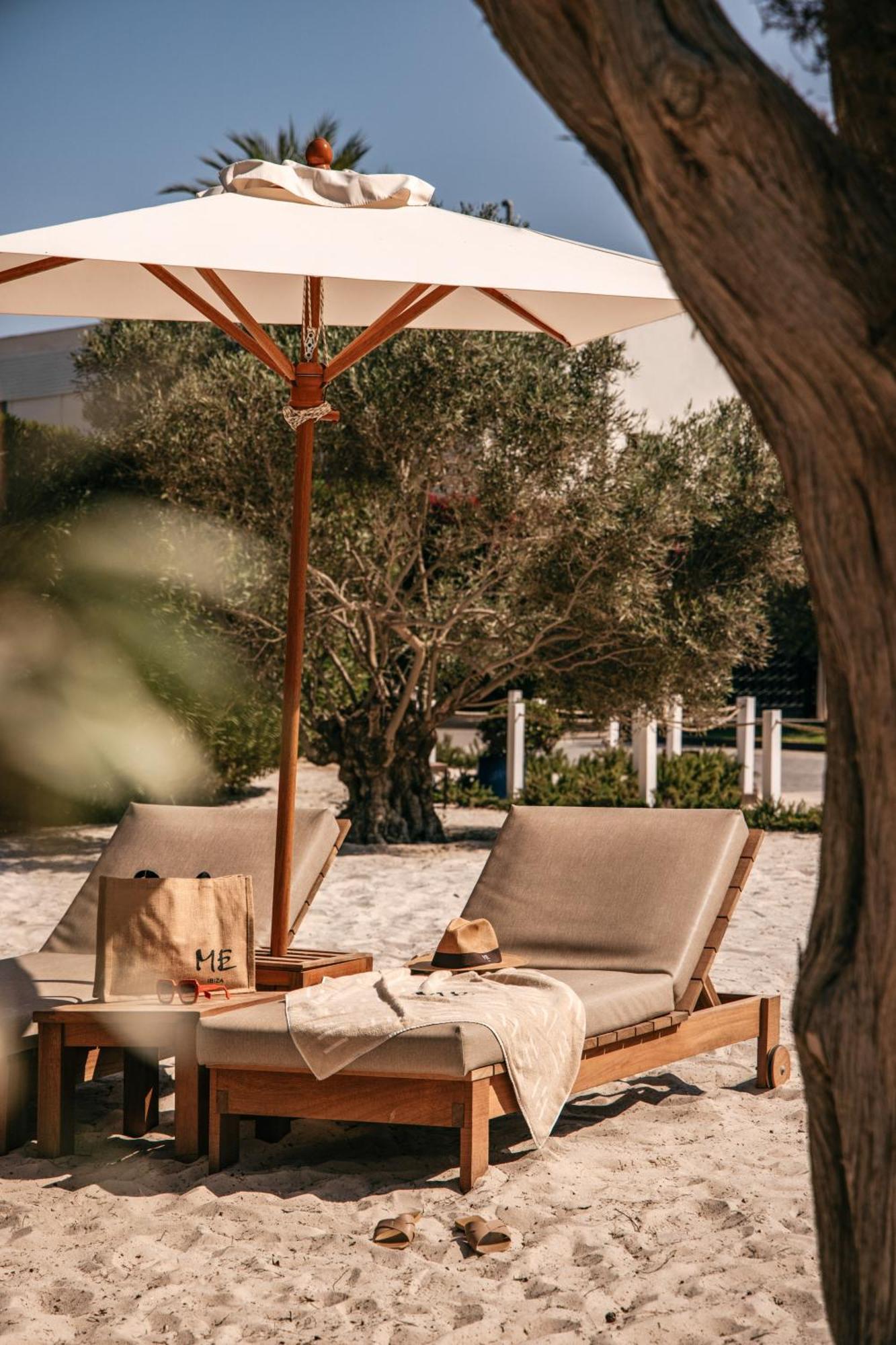 Me Ibiza - The Leading Hotels Of The World Santa Eularia des Riu Eksteriør bilde